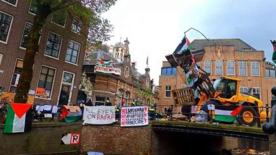 The Storming of the Amsterdam Student Encampment - UVA - Universiteit van Amsterdam 5-8-24.mp4