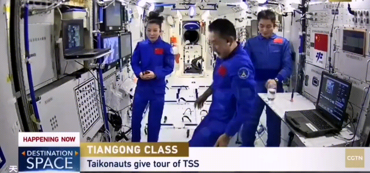ISS CHINA - ISS A LA CHINOISE 😹 😹 😹