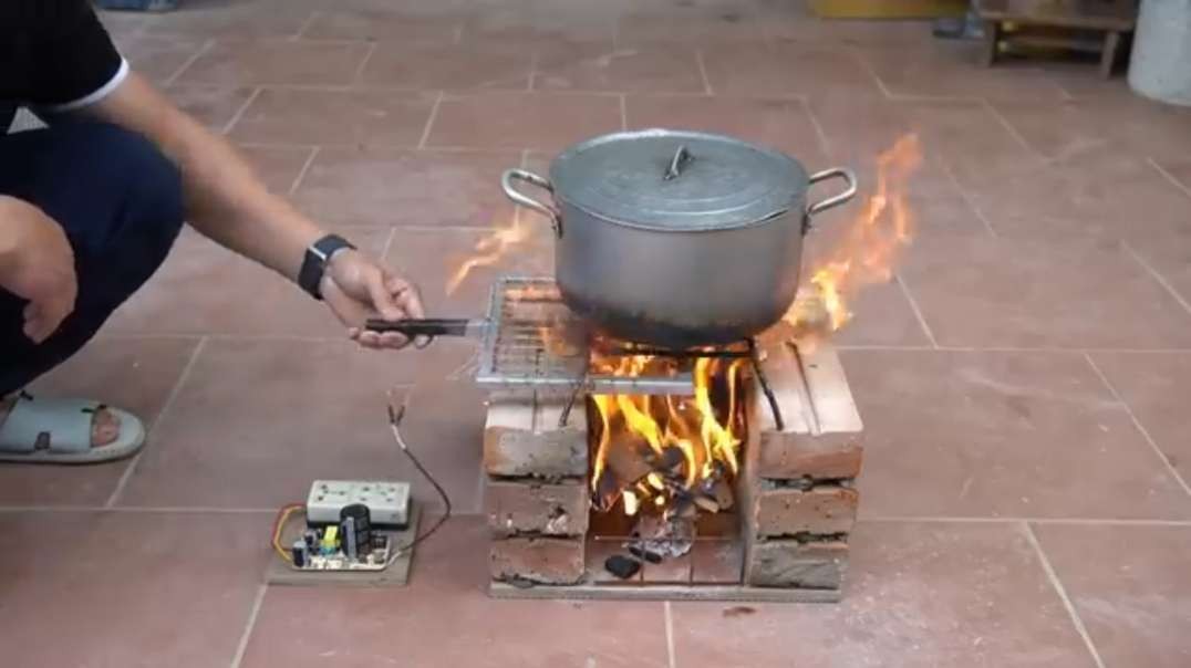 I Generate Free Electric Power With Copper Coil And Wood Stove.mp4