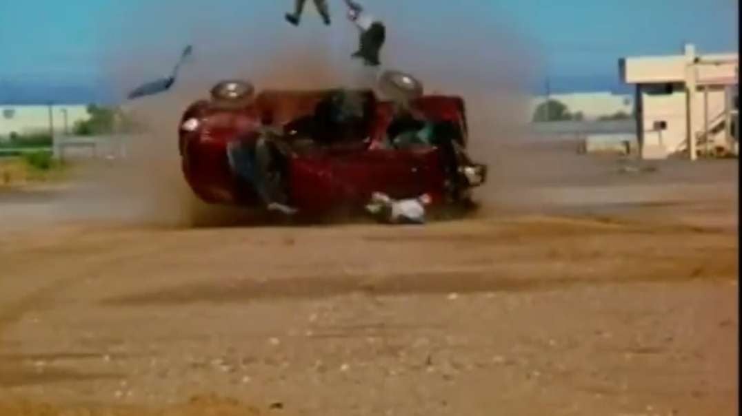 1998 Ford Expedition High-Speed Sled Rollover Crash Test.mp4