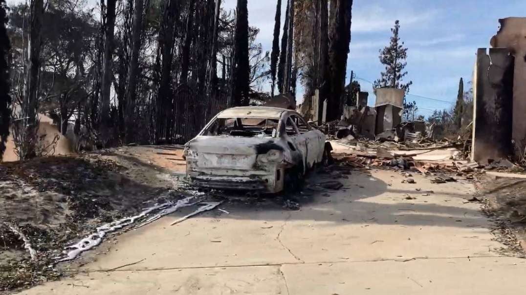 California Eaton Fire drive through the ruins of Altadena Lake Ave Jan 22 2025 justeenward.mp4